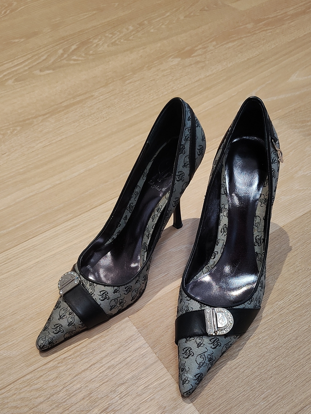Baby Phat Black and Gray Pointed Toe Heels with Buckle